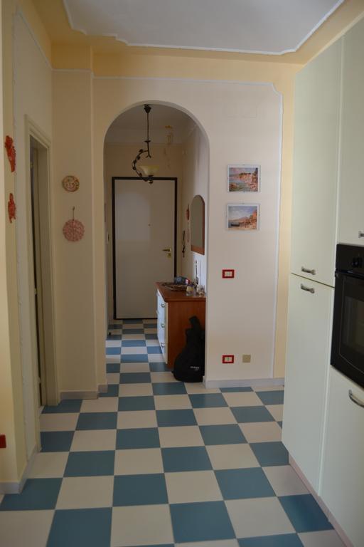 Casa Vacanze Dei Navigatori On The Sea Pontecagnano Exterior photo